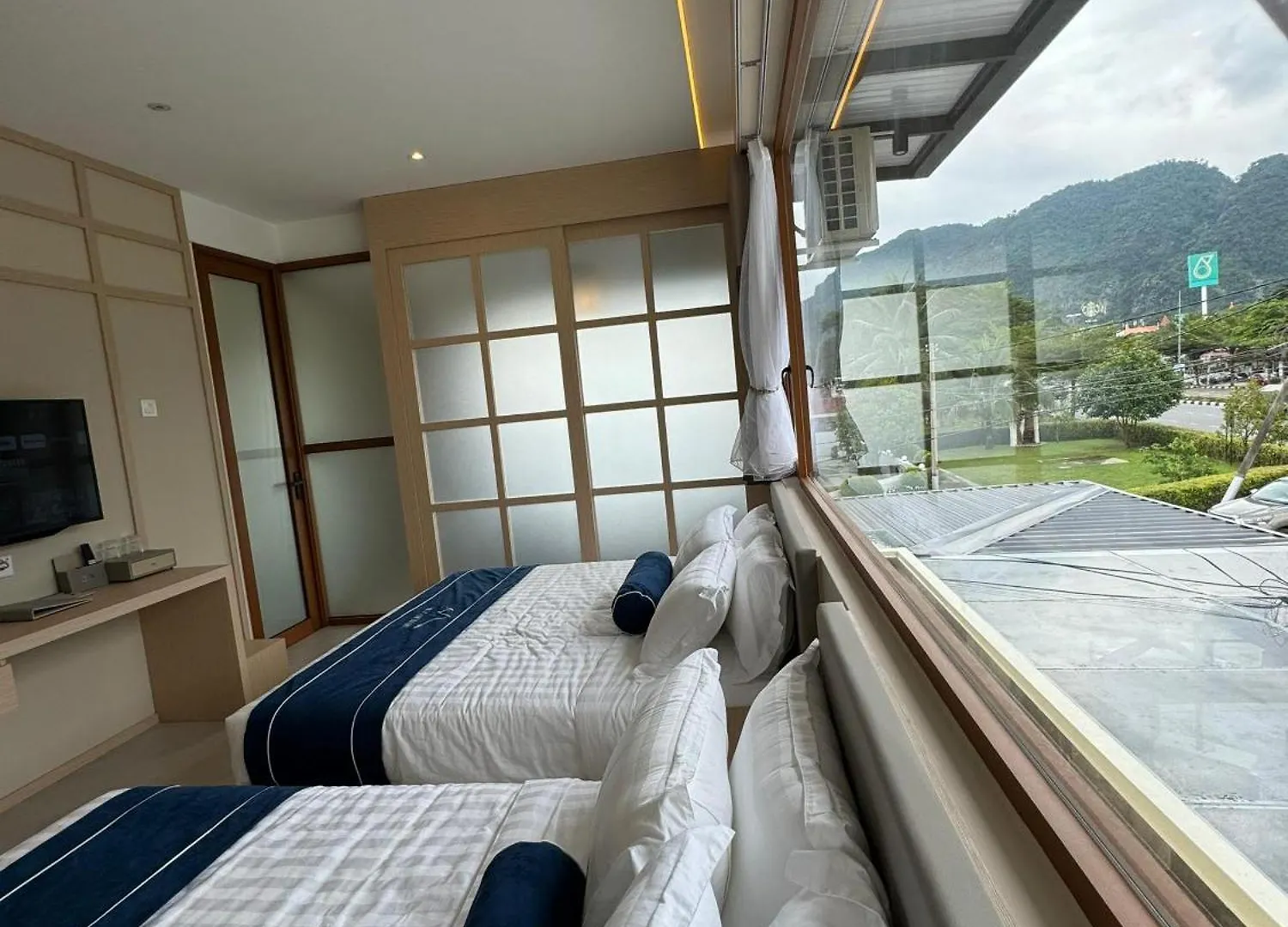 ריוקן איפוה Muzi Boutique Hotel