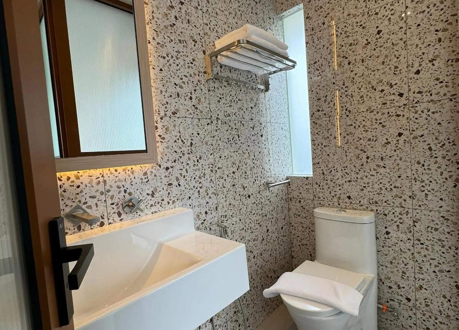 איפוה Muzi Boutique Hotel 0*,  מלזיה